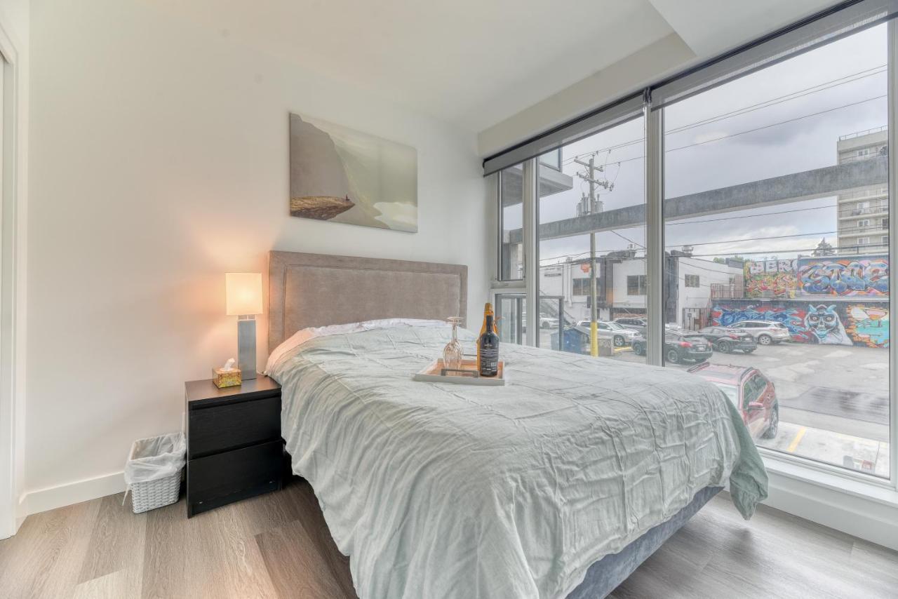 YYC Kensington Suite 2Bed & 1Bath מראה חיצוני תמונה